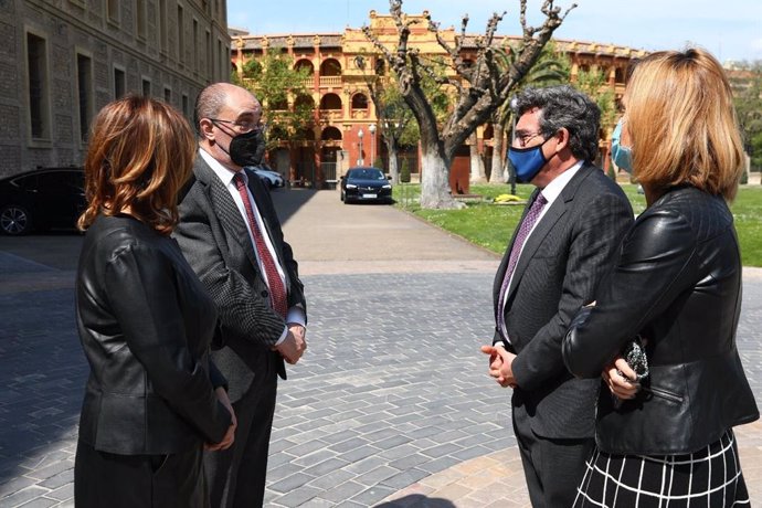 El ministro de Inclusión, Seguridad Social y Migraciones José Luis Escrivá visita Zaragoza.
