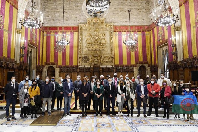 Conmemoración del Día Internacional del Pueblo Gitano en el Ayuntamiento de Barcelona, a 8 de abril de 2021.