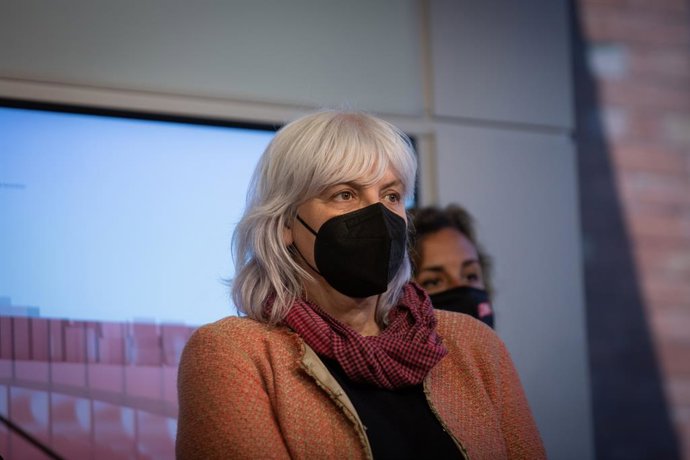 La presidenta de la CUP en el Parlament, Dolors Sabater, durant una roda de premsa en la Cmera catalana, a Barcelona, Catalunya (Espanya), a 25 de mar de 2021. 