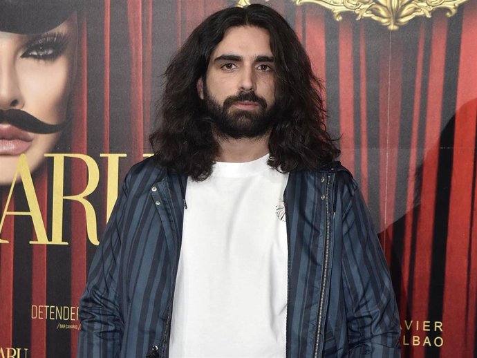 Guillermo Furiase Jr debutó como modelo en el desfile de Eduardo Navarrete