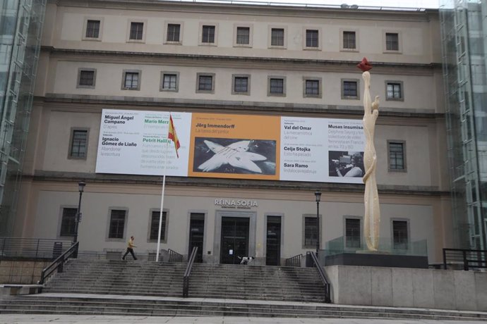 Archivo - Fachada del Museo Reina Sofía 