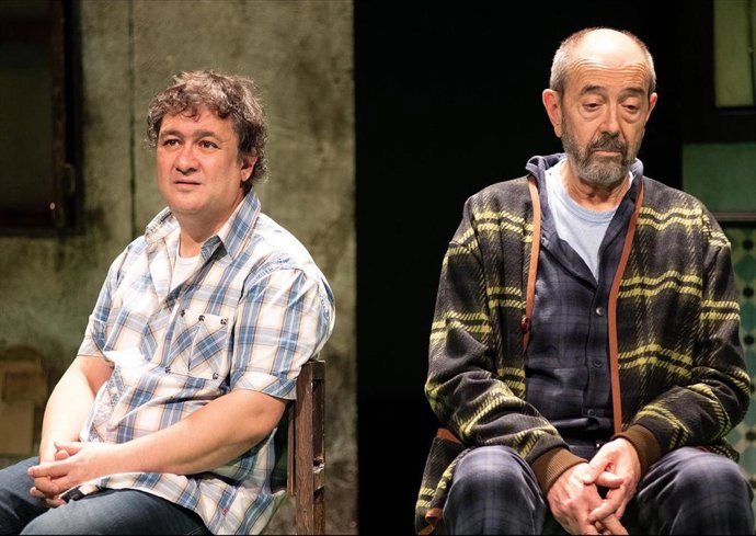 Archivo - Representación De La Obra Teatral 'Los Asquerosos' Con Los Actores Miguel Rellán Y Secun De La Rosa.