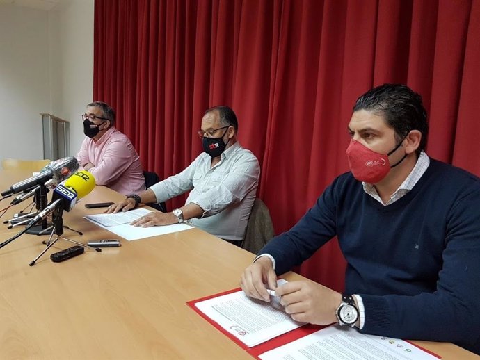 Rueda de prensa de los sindicatos representativos de los trabajadores de Repsol Petróleo en Puertollano