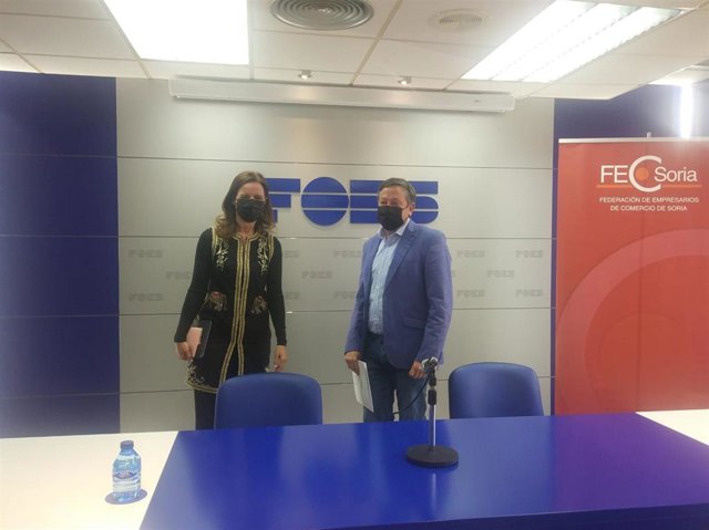 Amigo se reúne con el presidente de los comerciantes sorianos.