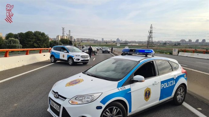 Archivo - Control de la Policía autonómica por el cierre perimetral