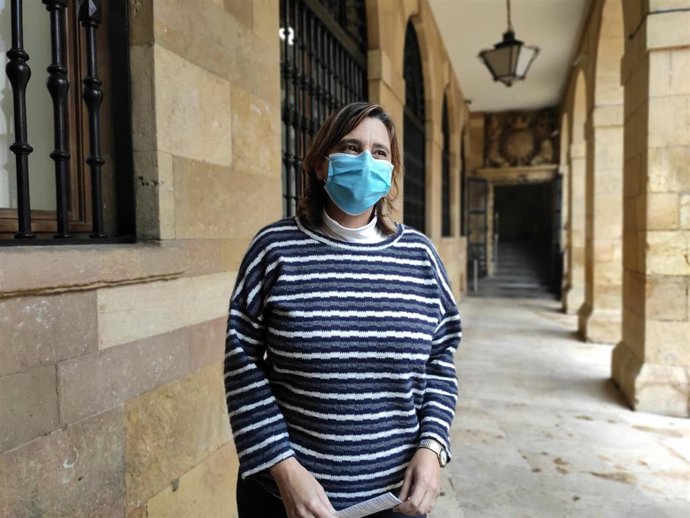 Archivo - La concejala del PSOE en el Ayuntamiento de Oviedo, Ana Rivas.