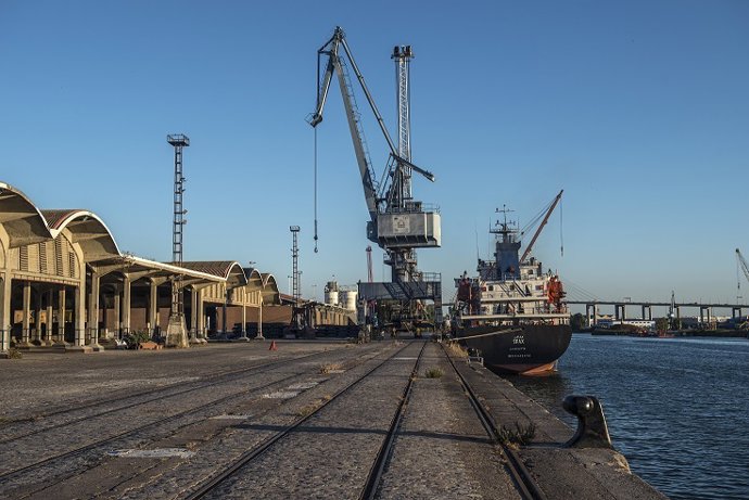 Archivo - Muelle de Tablada
