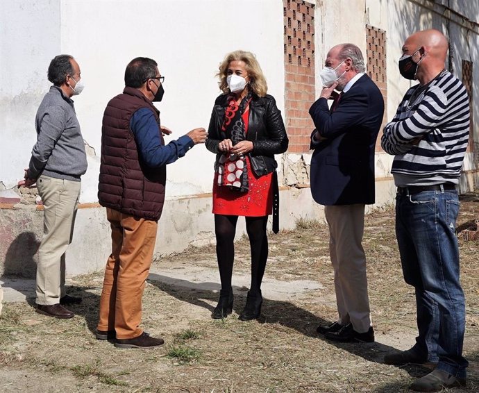 Herrera y Villalobos, visitan los terrenos donde se ubicará la nueva Casa Consistorial de Castilleja de la Cuesta