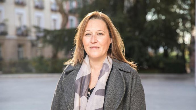 Archivo - La senadora autonómica del PSOE por Murcia, Lourdes Retuerto