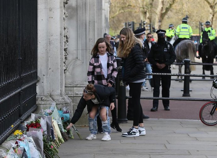 Tributo al príncipe Felipe, duque de Edimburgo, ante el Palacio de Buckingham