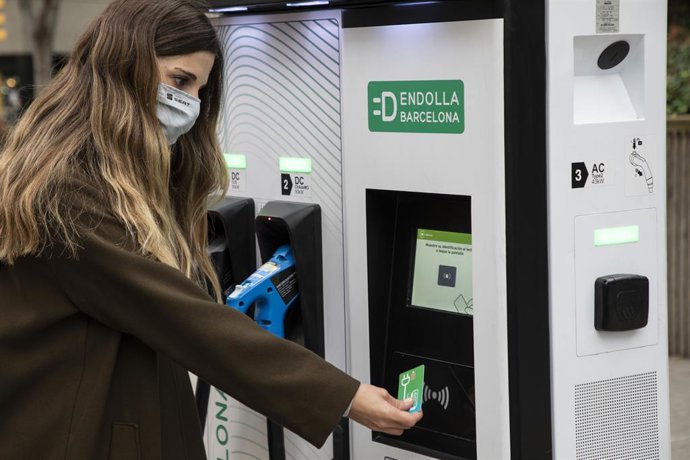 Archivo - Estación de recarga eléctrica.