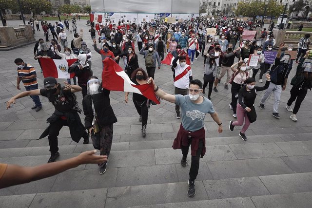 Archivo - Perú vota el domingo en unas elecciones generales clave para una ansiada estabilidad política del país  