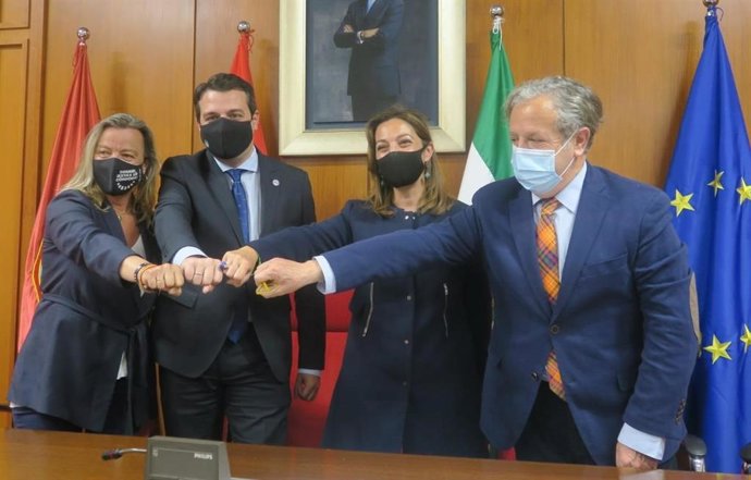 José María Bellido, Isabel Albás, Salvador Fuentes e Isabel Ambrosio.