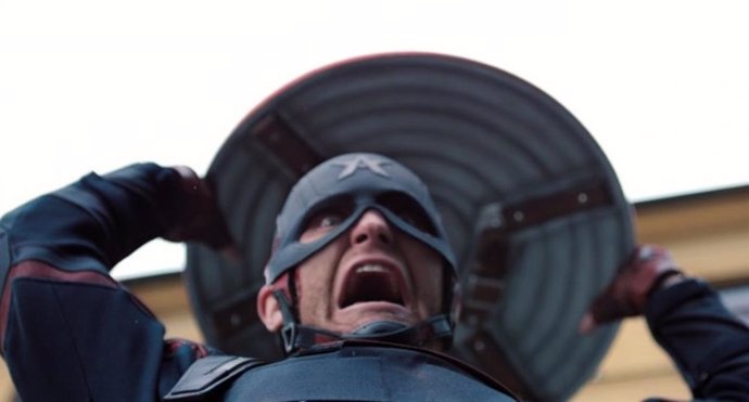 Fans de Marvel dolidos con el nuevo Capitán América de Falcon y el Soldado de Invierno: "JohnWalker  no merece el título ni el escudo ni nada"