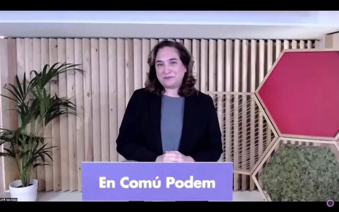 La alcaldesa de Barcelona, Ada Colau, en su intervención durante la reunión del Consejo Confederal de Unidas Podemos.