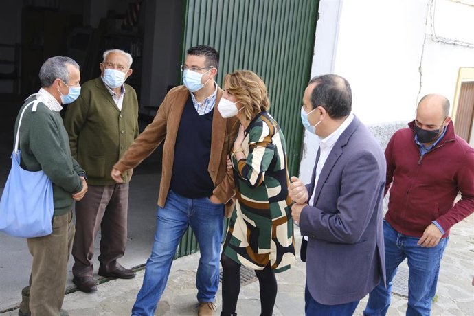 Susana Díaz, secretaria general del PSOE-A, en su visita a Villanueva de la Concepción