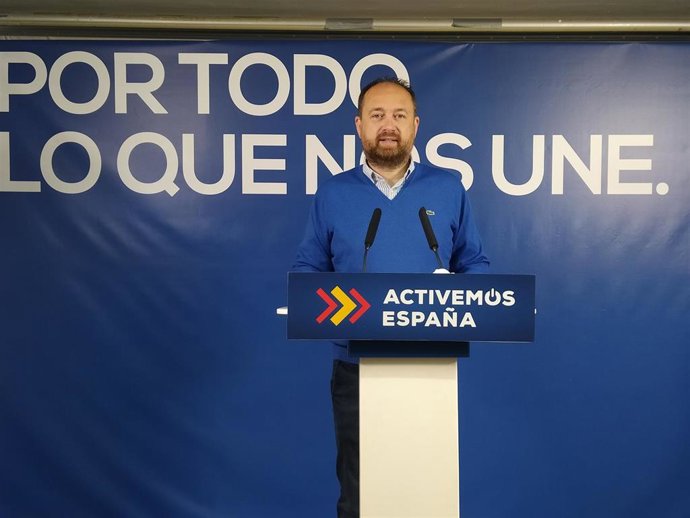 El portavoz del Grupo Parlamentario Popular en la comisión de Economía, Empresas, Conocimiento y Universidades, Ramón Herrera.
