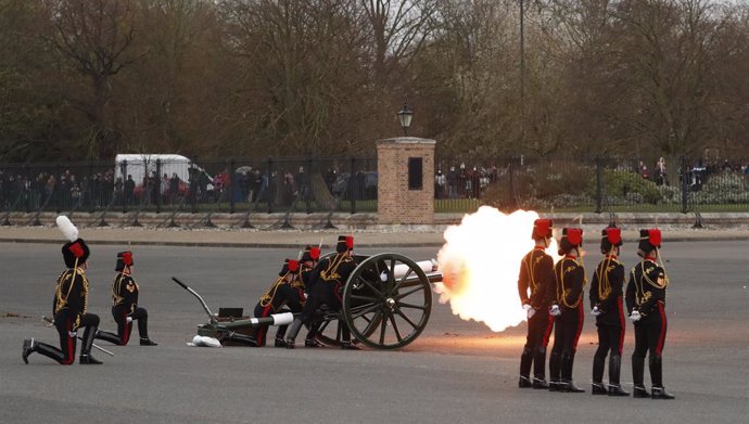 10 April 2021, United Kingdom, London: Members of the King's Troop Royal Horse Artillery fire a 41-round gun salute at Woolwich Barracks to mark the death of the Duke of Edinburgh, who passed away a day earlier at the age of 99. Photo: Alastair Grant/PA