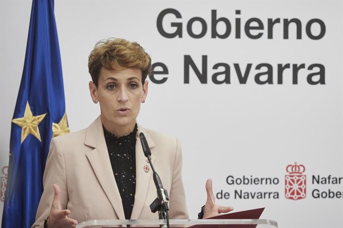 Archivo - La presidenta del Gobierno de Navarra, María Chivite interviene en el Palacio de Gobierno de Navarra, Pamplona, Navarra (España), a 5 de marzo de 2021. Durante la visita de la ministra de Asuntos Exteriores, Unión Europea y Cooperación han man