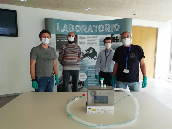 Alberto Bayo, Vicente Pesudo, José María Calvo y Alfonso Ortiz, investigadores del Laboratorio Subterráneo de Canfranc, de la Universidad de Zaragoza y del CIEMAT que han participado en el proyecto.