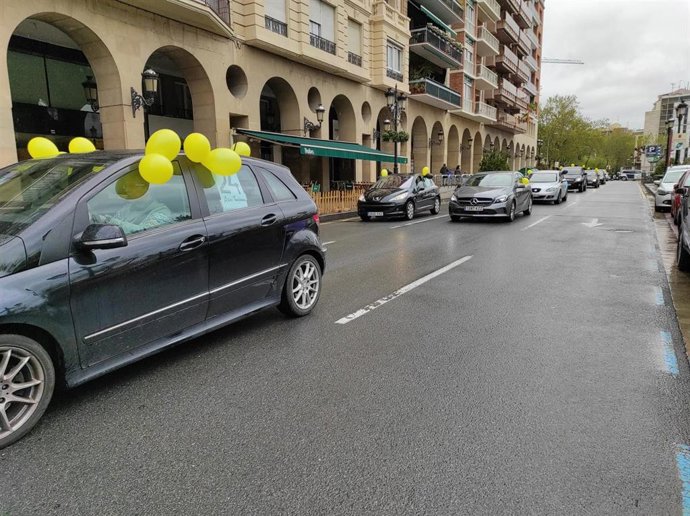 CARAVANA DE VEHÍCULOS DE LOS INTERINOS EN LOGROÑO