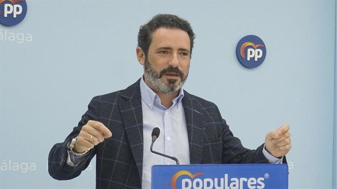 El portavoz adjunto del Grupo Parlamentario Popular Andaluz, José Ramón Carmona.