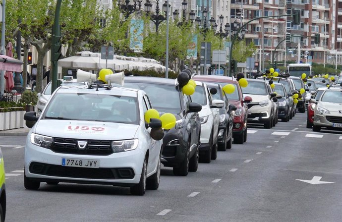 Protesta de los interinos en Santander