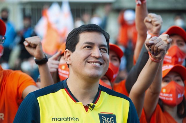 El candidato presidencial de Unión por la Esperanza (UNES), Andrés Arauz