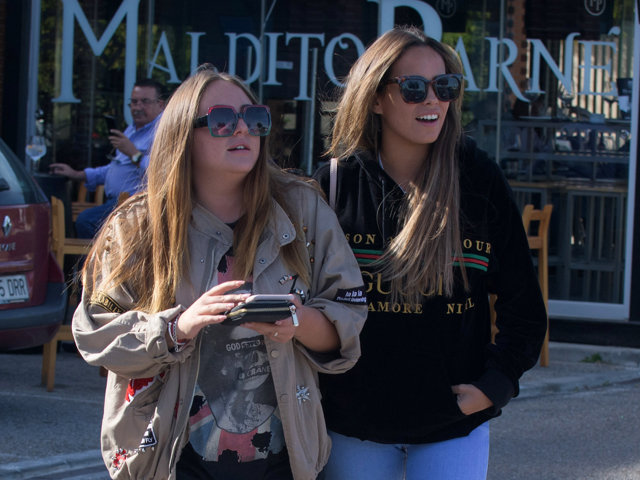 Gloria Camila y Rocío Flores 