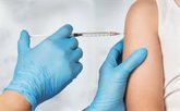 Foto: Cómo se realizan los ensayos clínicos de las vacunas en los menores: ¿será la misma dosis que para adultos?