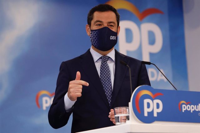 El presidente del PP-A y de la Junta, Juanma Moreno,, interviene en  la reunión de el  Consejo Provincial de Alcaldes y Portavoces del PP de Granada a 09 de abril 2021 (Foto de archivo).