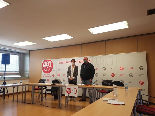 La candidata de Más Madrid a las elecciones del 4M, Mónica García, con el secretario general de UGT Madrid, Luis Miguel López Reillo