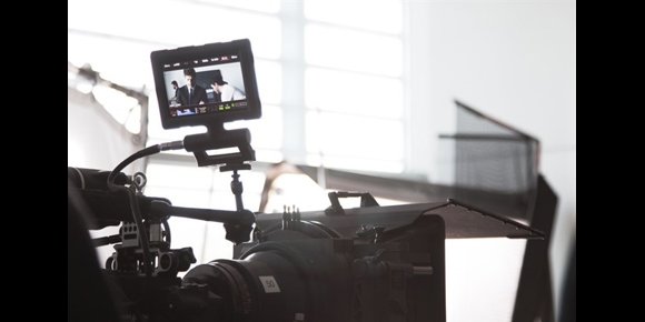 2. El 14% de las películas, el 13% de los documentales y el 8,5% de series están dirigidas por mujeres, según un estudio
