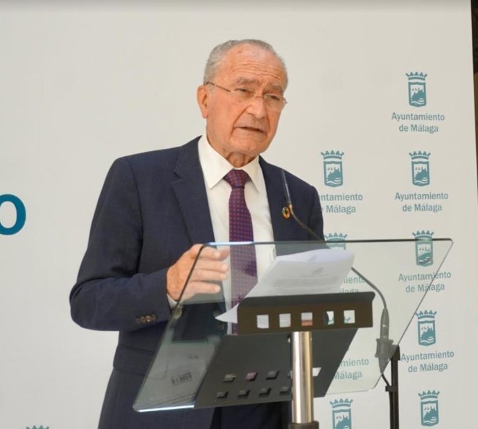 El alcalde de Málaga, Francisco de la Torre, durante una rueda de prensa en una imagen de archivo