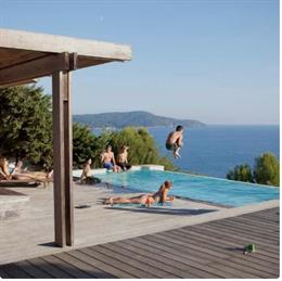 Archivo - Vacaciones en familia.