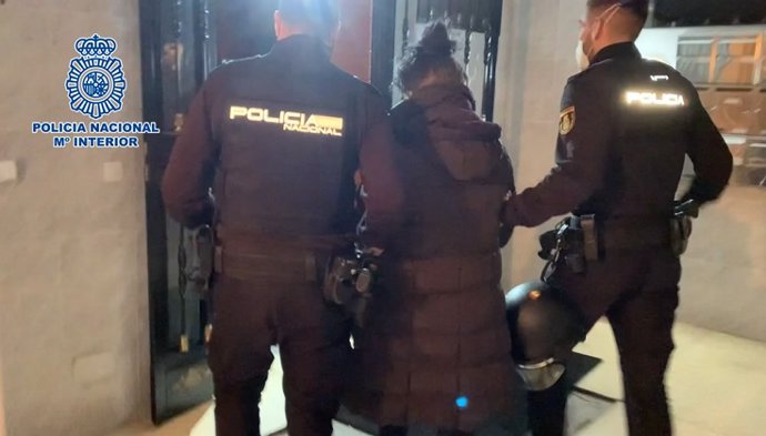Archivo - Tres detenidos por el primer homicidio de este año, un apuñalamiento en el barrio de Lucero