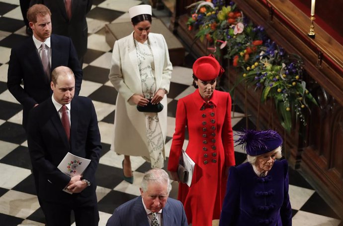 Archivo - 11 March 2019, England, London: Charles, Prince of Wales, Camilla Duchess of Cornwall, Prince William Duke of Cambridge, Kate Duchess of Cambridge, Prince Harry Duke of Sussex, and Meghan Duchess of Sussex, leave after attending the Commonweal
