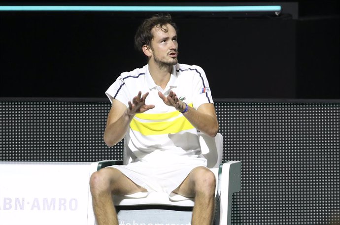 Archivo - Daniil Medvedev of Russia argues with the chair umpire during day 3 of the 48th ABN AMRO World Tennis Tournament, an ATP Tour 500 tournament on March 3, 2021 at the Rotterdam Ahoy in Rotterdam, Netherlands - Photo Jean Catuffe / DPPI