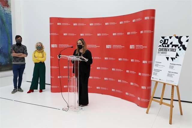 La delegada de Cultura y presidenta de la Fundación Botí, Salud Navajas, en la presentación del proyecto 'Cuatro X Tres. Botí Abierto'