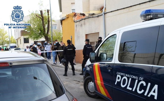 Dos detenidos en Albacete por robar en una vivienda para saldar una deuda pendiente con los moradores