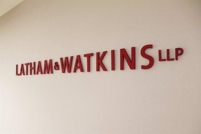 Archivo - Logo del despacho Latham & Watkins