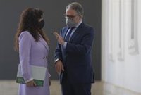 Andalucía contacta con Sputnik y Janssen y plantea "acudir a los mercados" si UE y Gobierno no envían más vacunas Covid