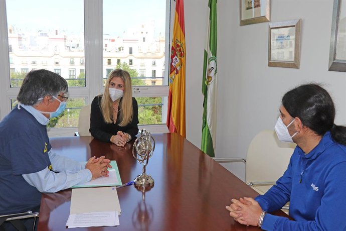 Archivo - Mestre reunida con el comité de empresa de Airbus Puerto Real