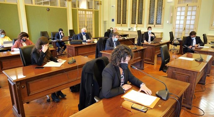 La Comisión de Hacienda y Presupuestos del Parlament.