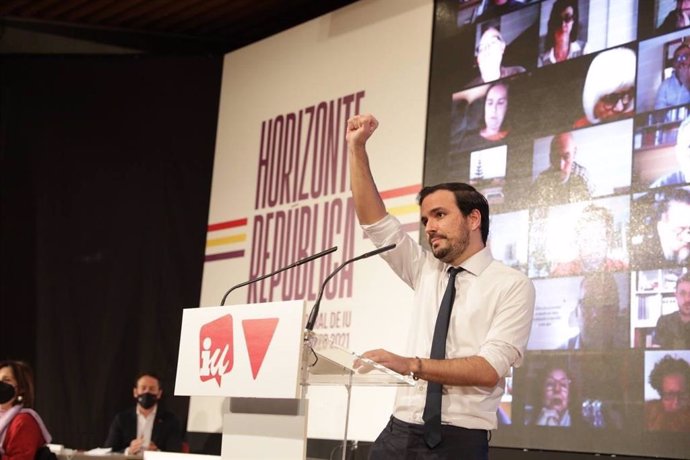 El coordinador federal de IU, Alberto Garzón, durante su intervención en la XII Asamblea Federal que le reeligió como líder de la formación.