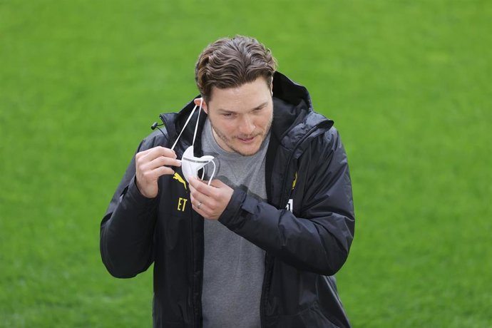 Edin Terzic, técnico del Borussia Dortmund