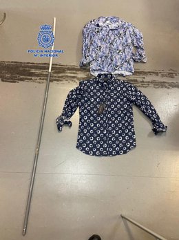 Policía Nacional detiene a una pareja acusadas de robo con fuerza en un céntrico establecimiento de la ciudad