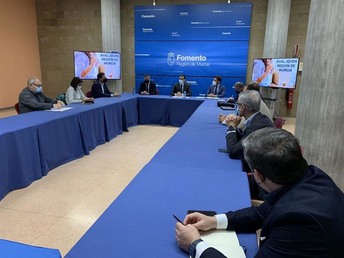 Reunión del Consejo Asesor de Vivienda.