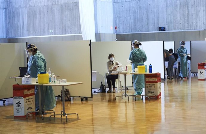 Vacunación en el Palacio de Exposiciones y Congresos de Santander.