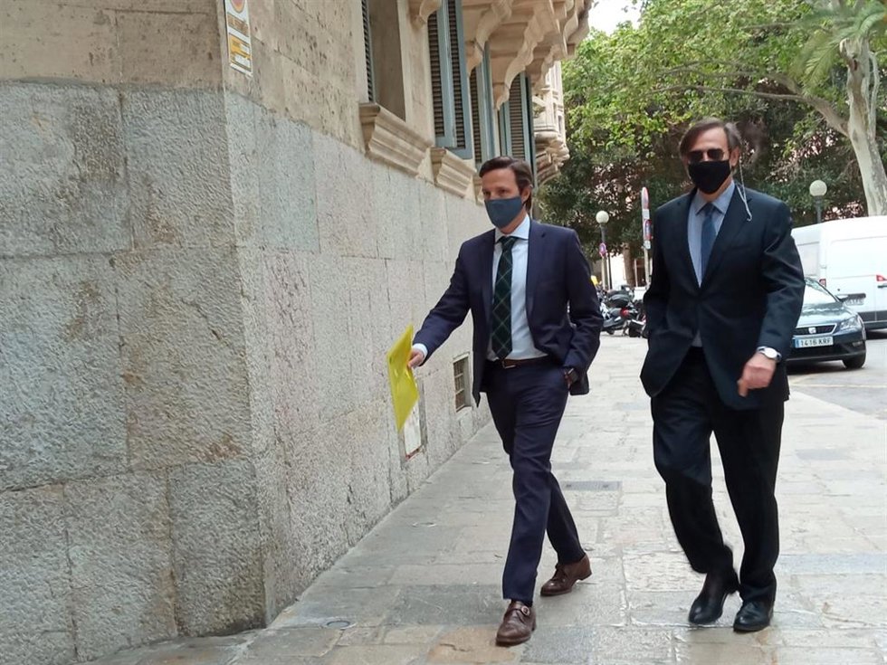 El exjuez Manuel Penalva llega al TSJIB para declarar por el 'caso Cursach'.